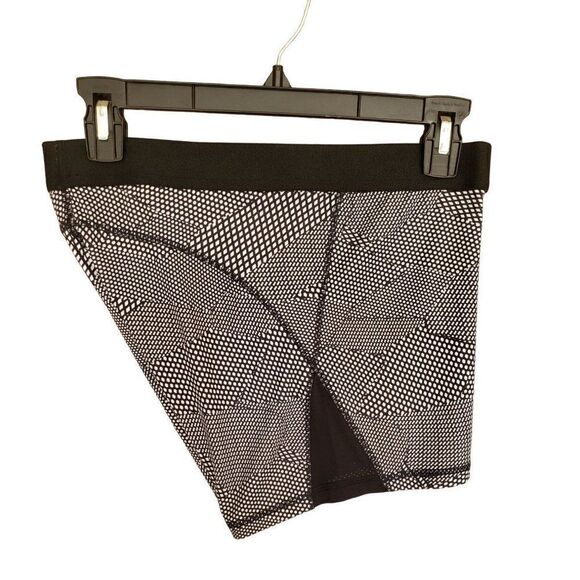 Women's Bike Shorts Black White 3" Spandex Geometric Print Yoga Short Medium - Picture 2 of 6